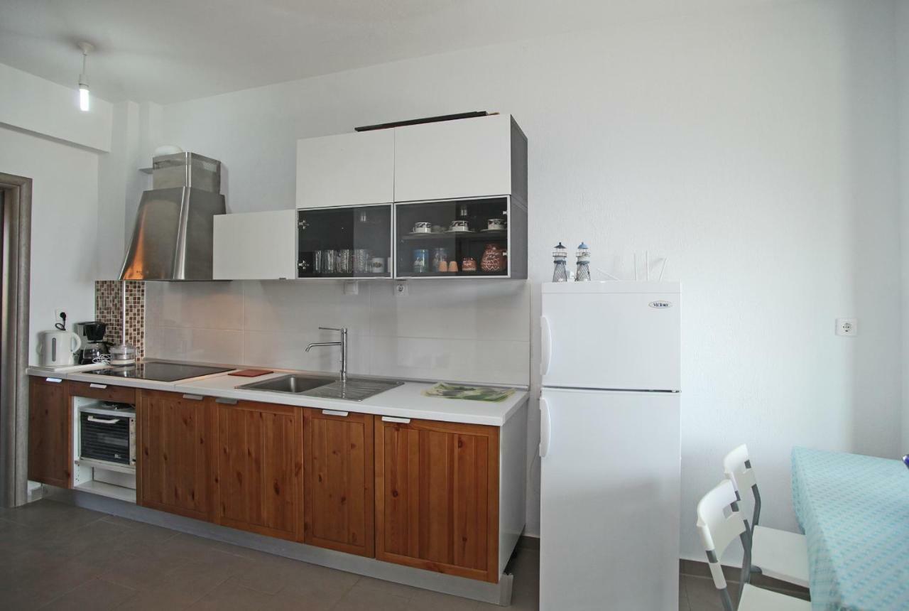 See To Sea Apartments Paralia Dionisiou Exterior foto