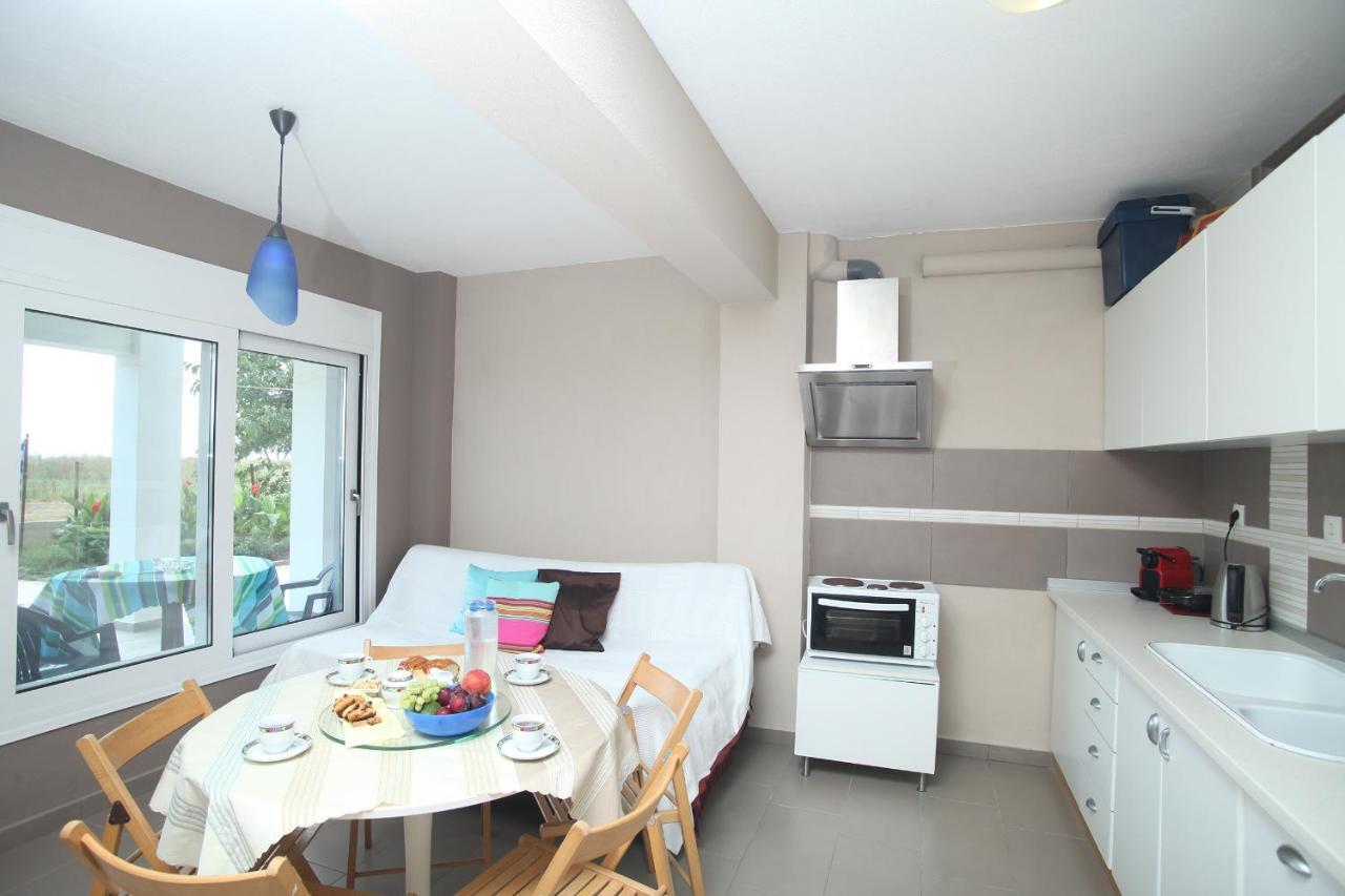 See To Sea Apartments Paralia Dionisiou Exterior foto